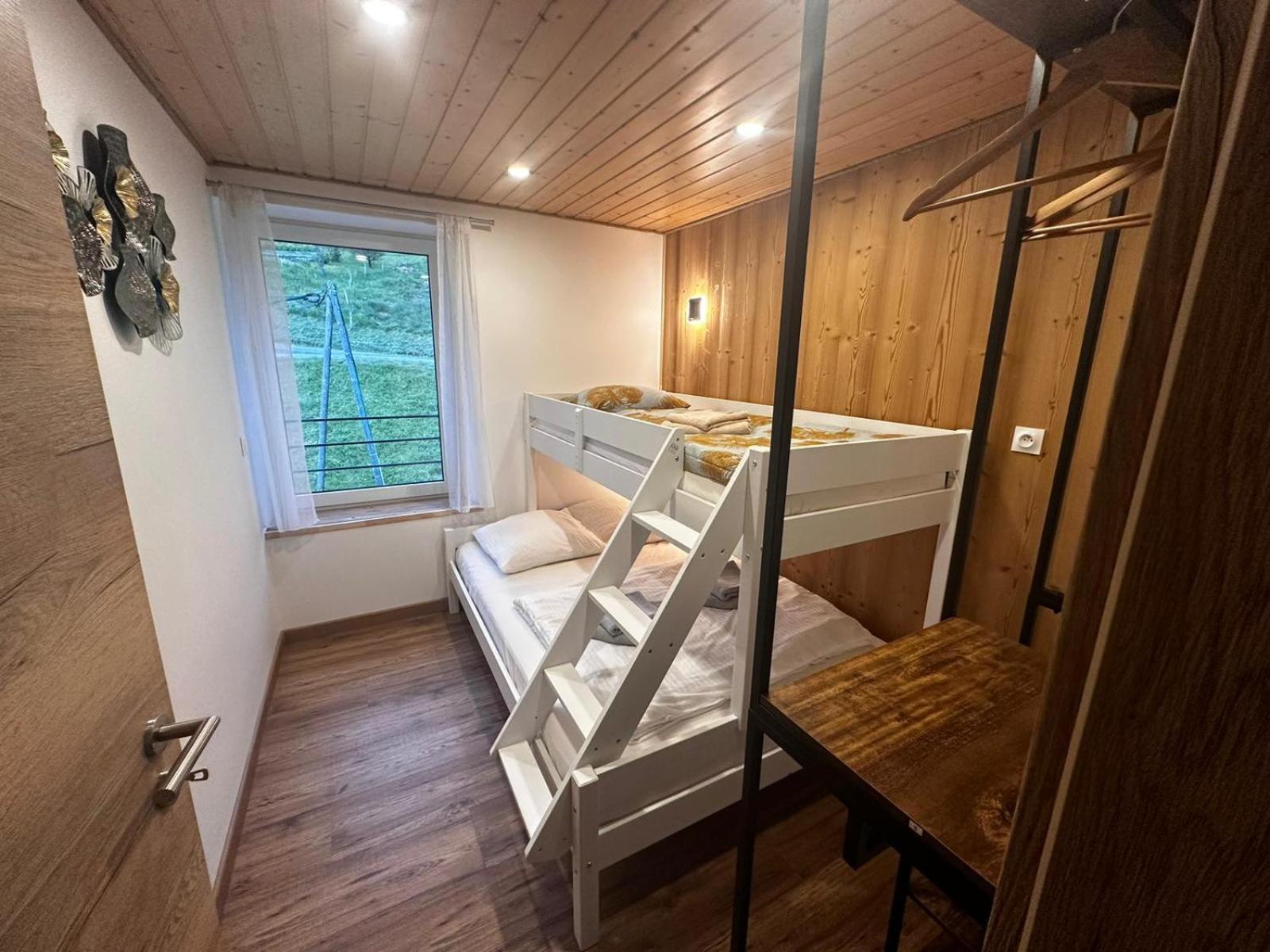 Les Chalets Bambi & Jacuzzi Privatif La Bresse Værelse billede